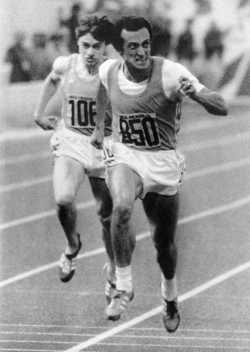 Il grintoso sprinter di Barletta trionfa sui 200 metri ai Campionati d’Europa a Praga, nel 1978.